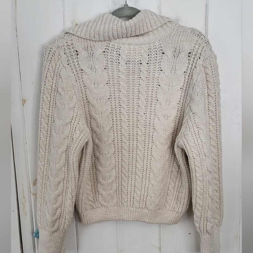 Zara Cream Soft Cable Knit Chunky V Neck Sweater - Picture 4 of 7